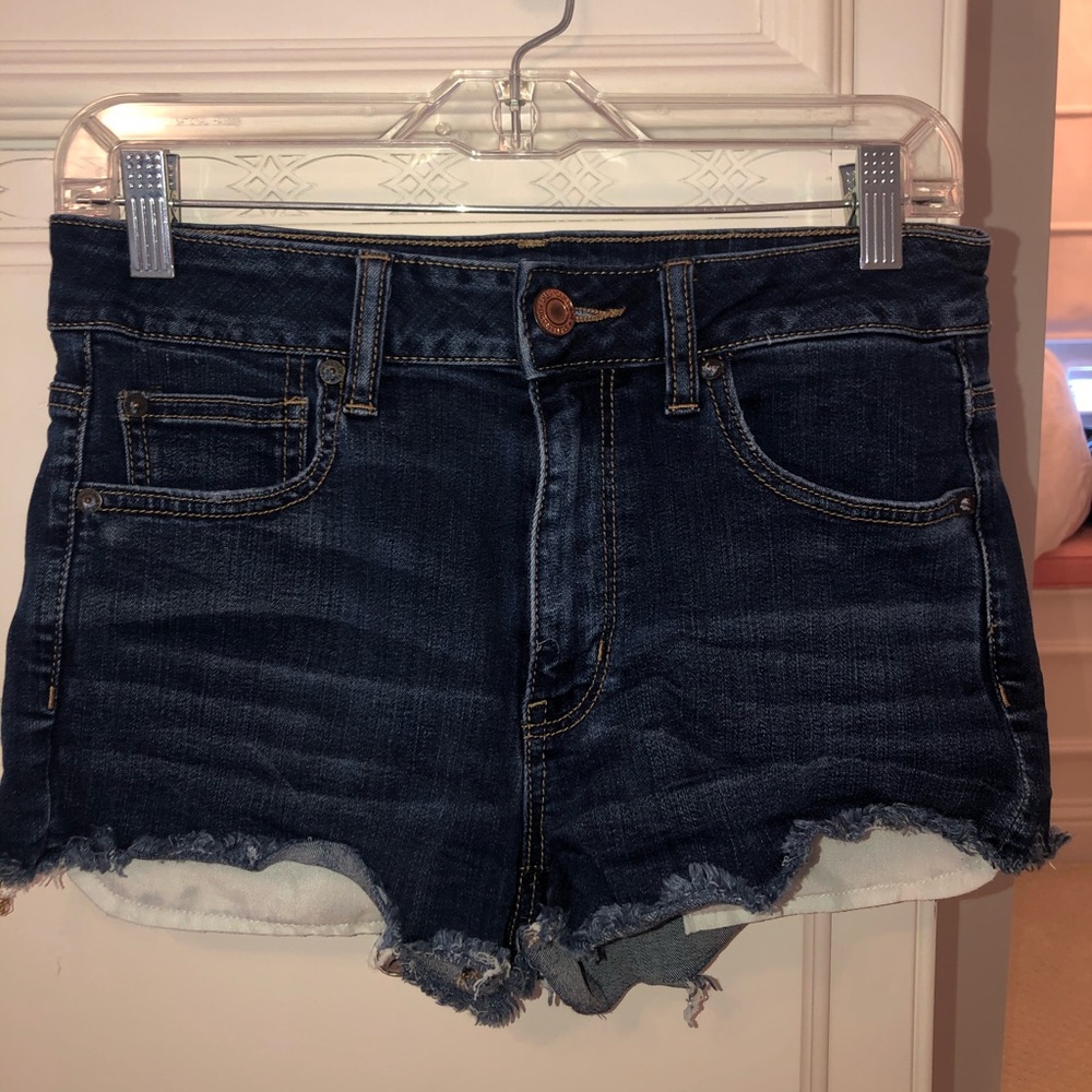 American Eagle stretchy jean shorts size 8